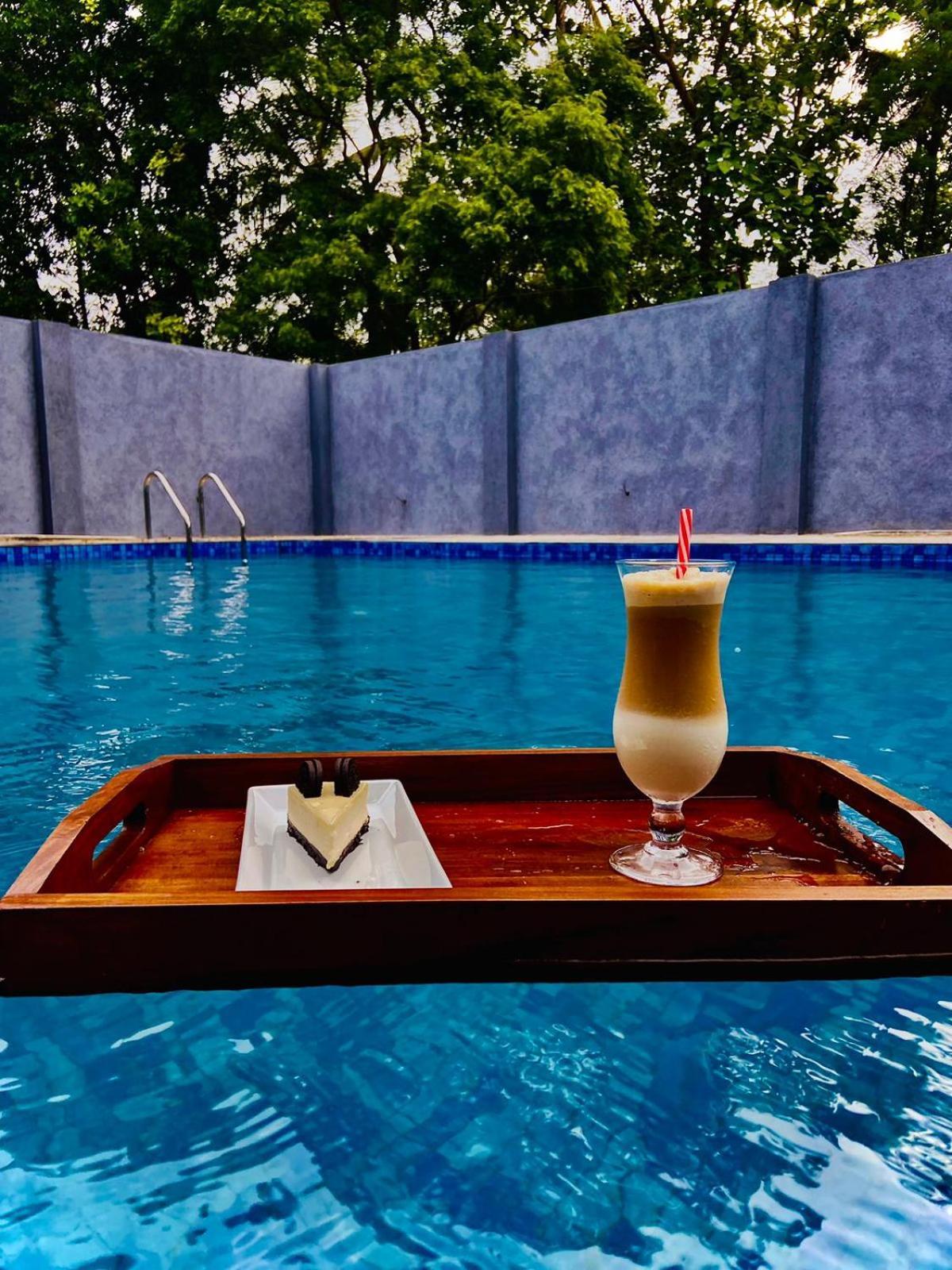 Coffee House Dambulla Hotel Bagian luar foto