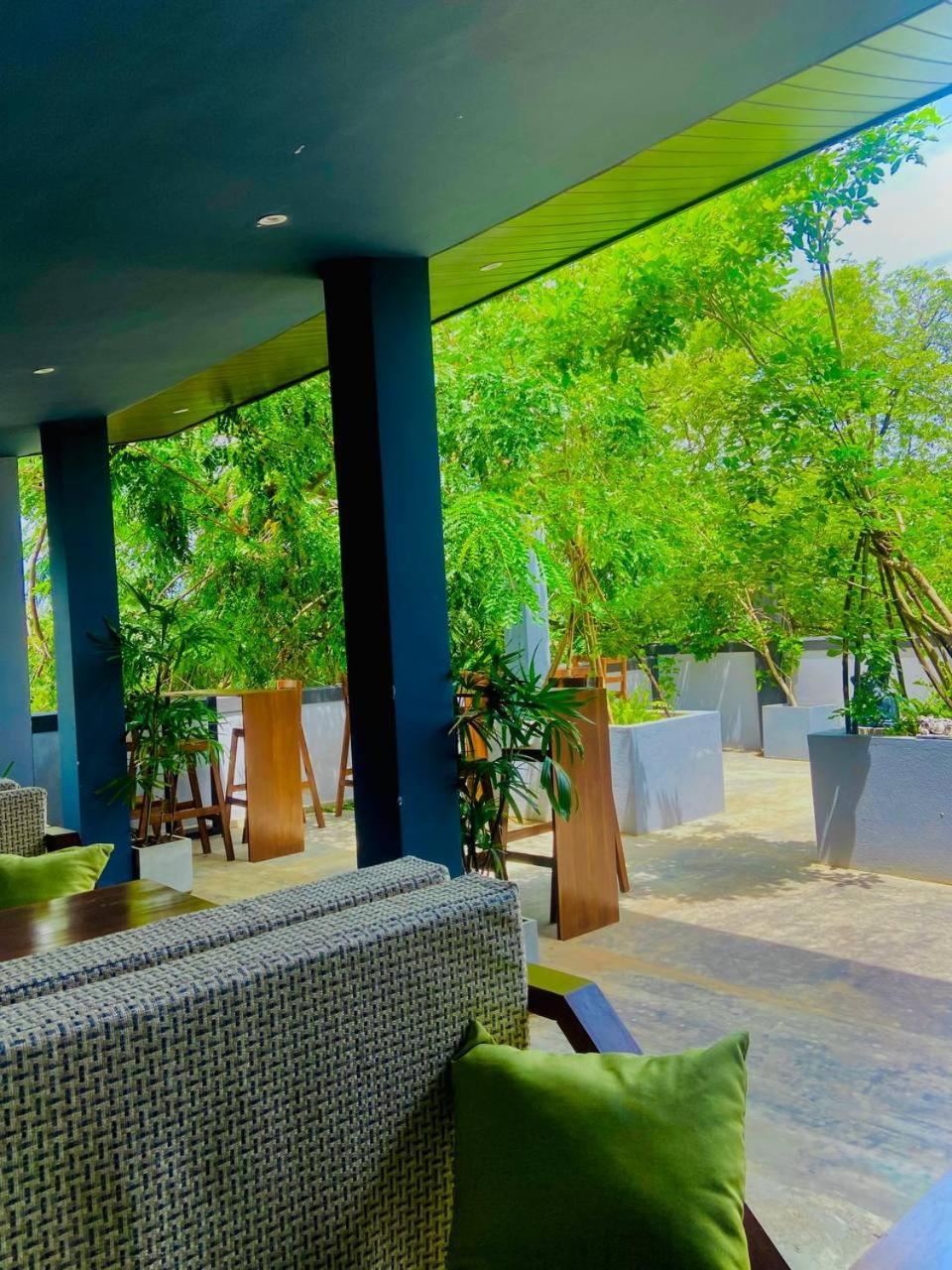 Coffee House Dambulla Hotel Bagian luar foto