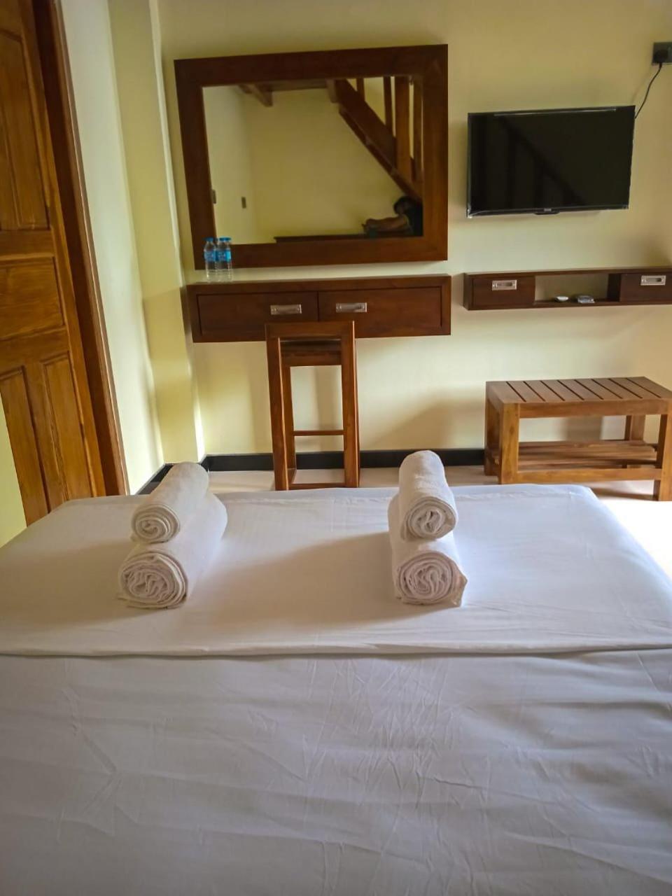 Coffee House Dambulla Hotel Bagian luar foto